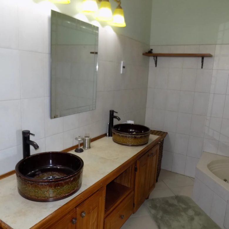 Luxury villa For Sale in Cap Estate - Villa Darcy bathrom