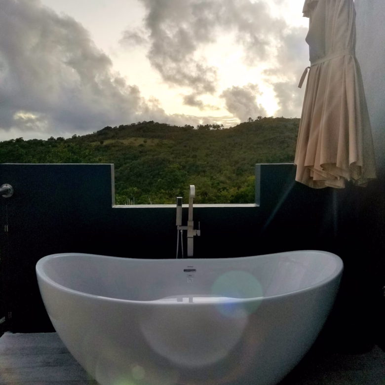 luxury Vieux fort st lucia real estate villa for sale tub