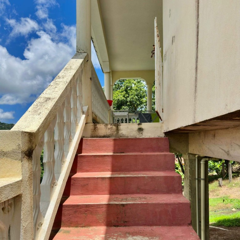 st lucia real estate 3-Bedroom Home in Balata, Castries stairs