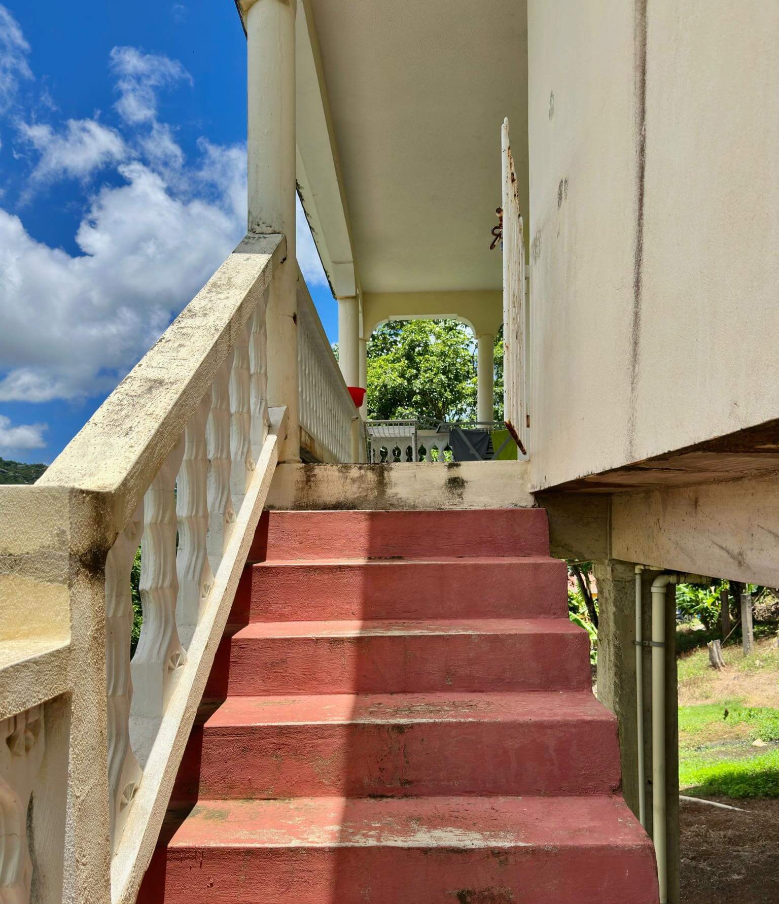 st lucia real estate 3-Bedroom Home in Balata, Castries stairs