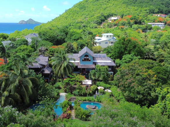 C’est La Vie Villa – Luxury Balinese-Style Estate St. Lucia