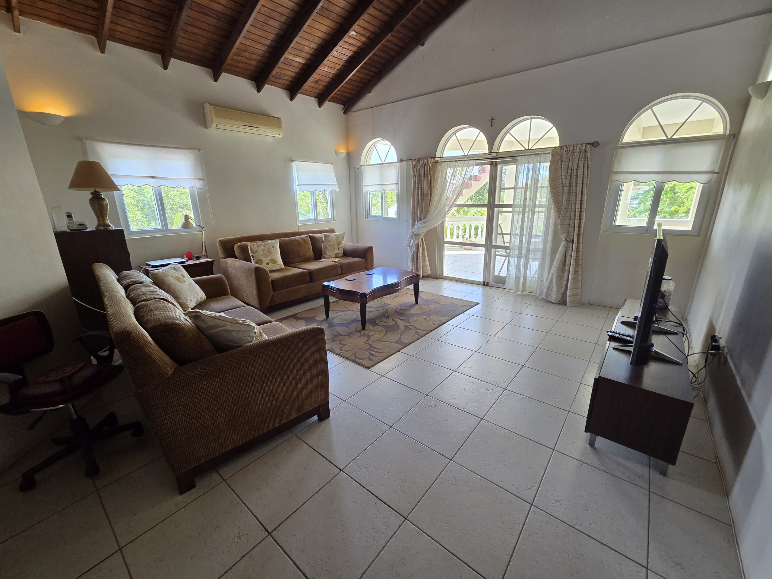20251003_125246 4 Bedroom House For Sale in Cap Estate Near Golf Course Cap Estate living room
