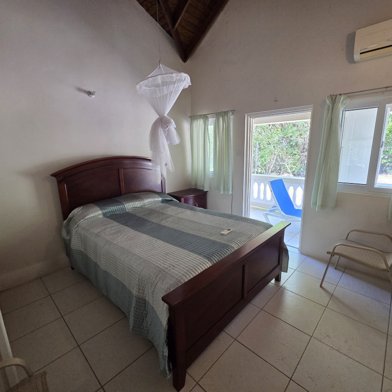 4 Bedroom House For Sale in Cap Estate Near Golf Course Cap Estate bed 2