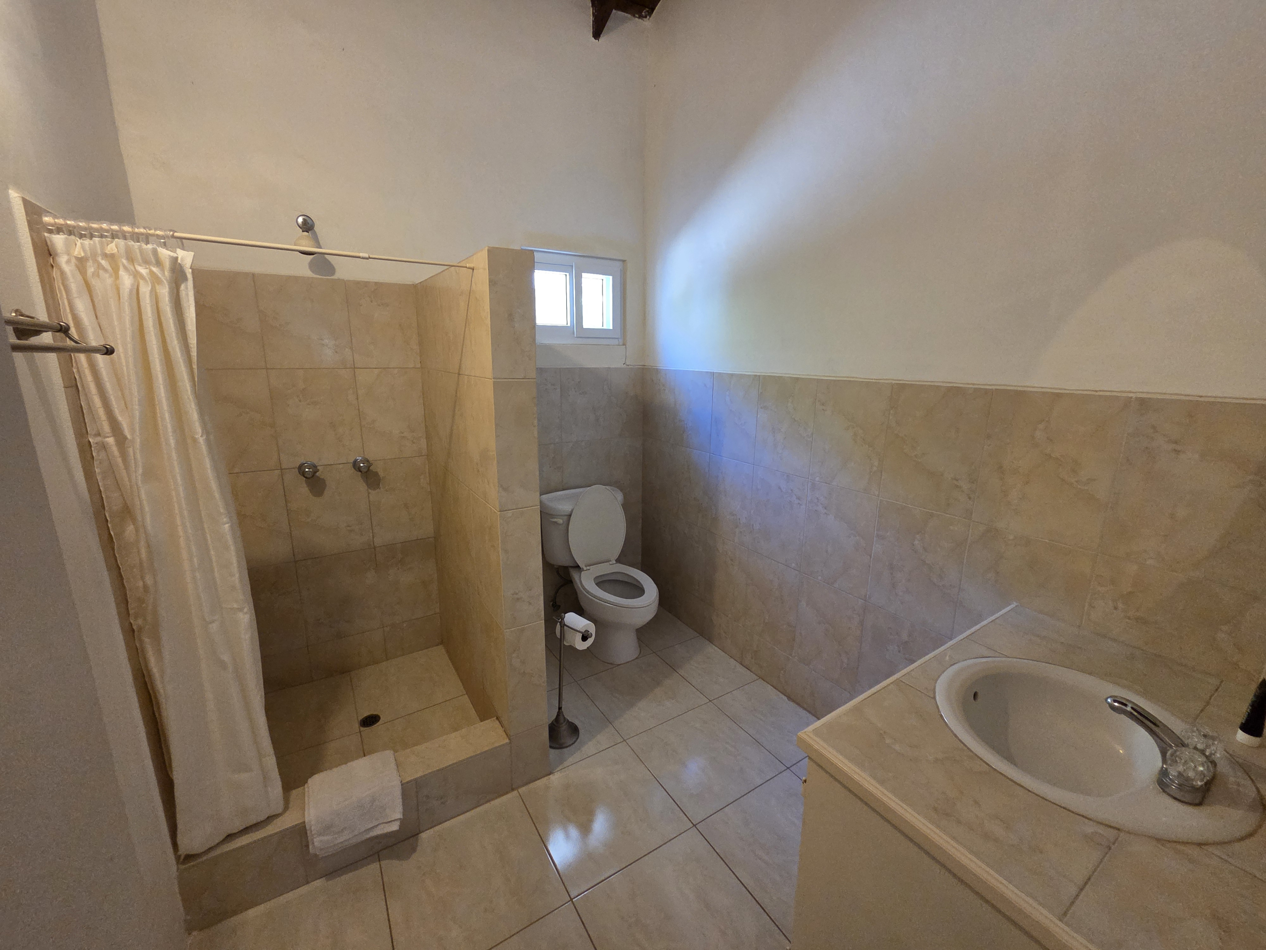 20251003_125531 4 Bedroom House For Sale in Cap Estate Near Golf Course Cap Estate bathroom 2