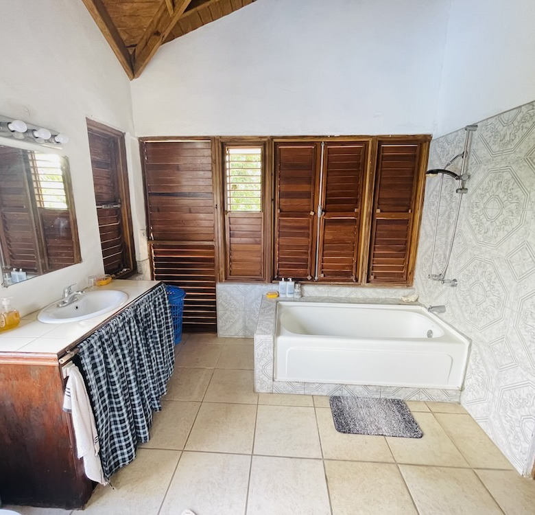 st lucia real estate house for sale in st lucia | kai papie bathroom