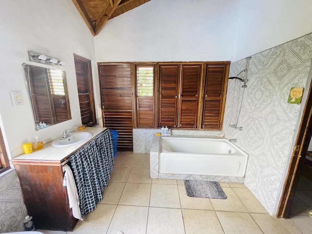 st lucia real estate house for sale in st lucia | kai papie bathroom