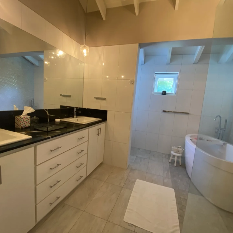 26 Golf Hill Villa