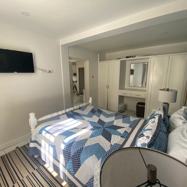 26 Golf Hill Villa