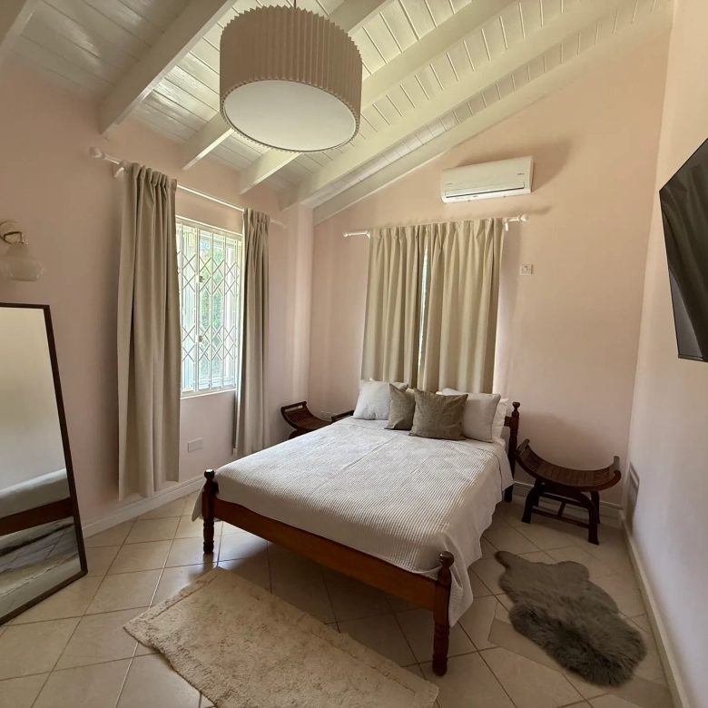 26 Golf Hill Villa