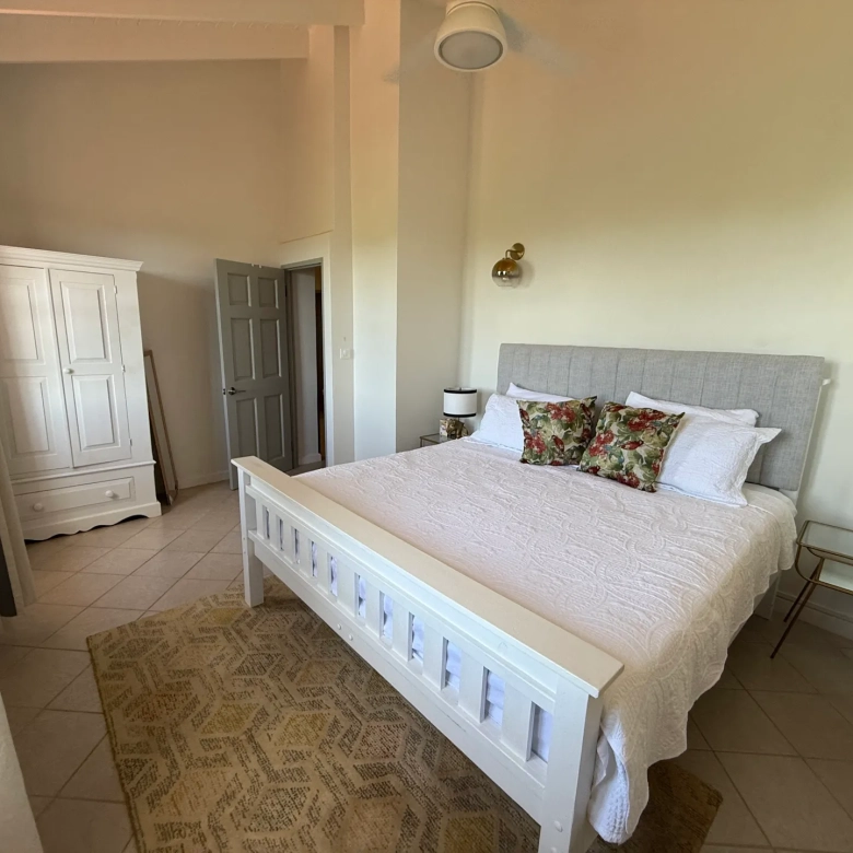 26 Golf Hill Villa