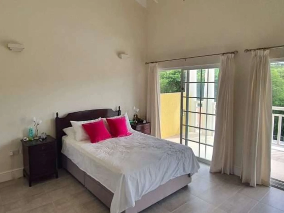 Sunnyside Villa