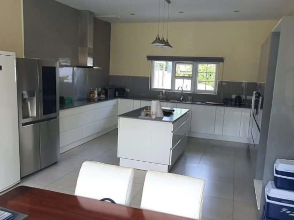 Sunnyside Villa