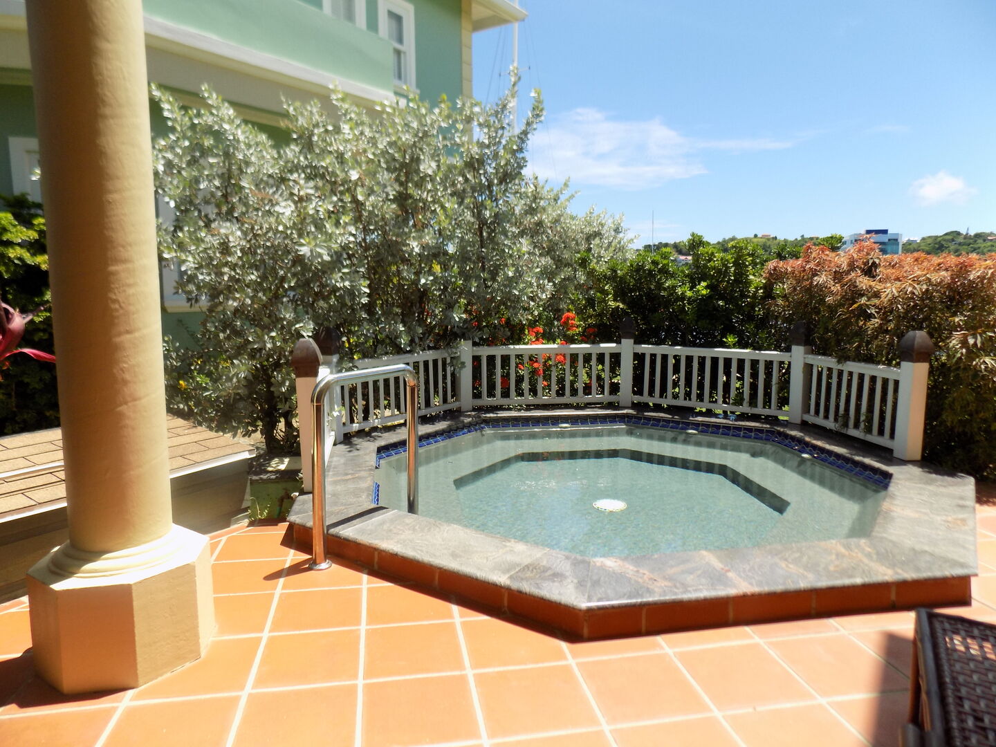 20 Pelican Point # 3 (1-bedroom rate)