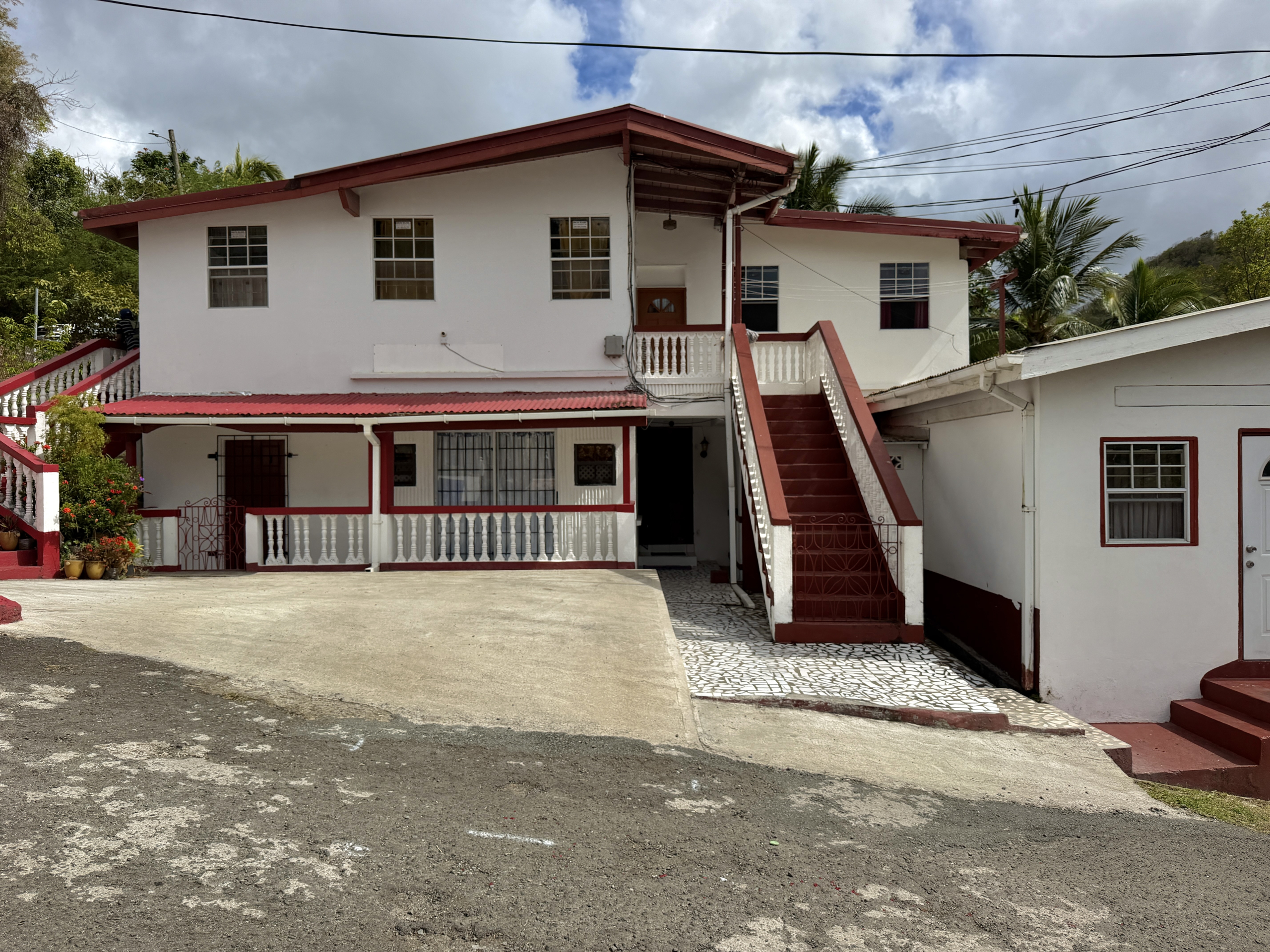 Five-Unit Investment Property for Sale in Summersdale