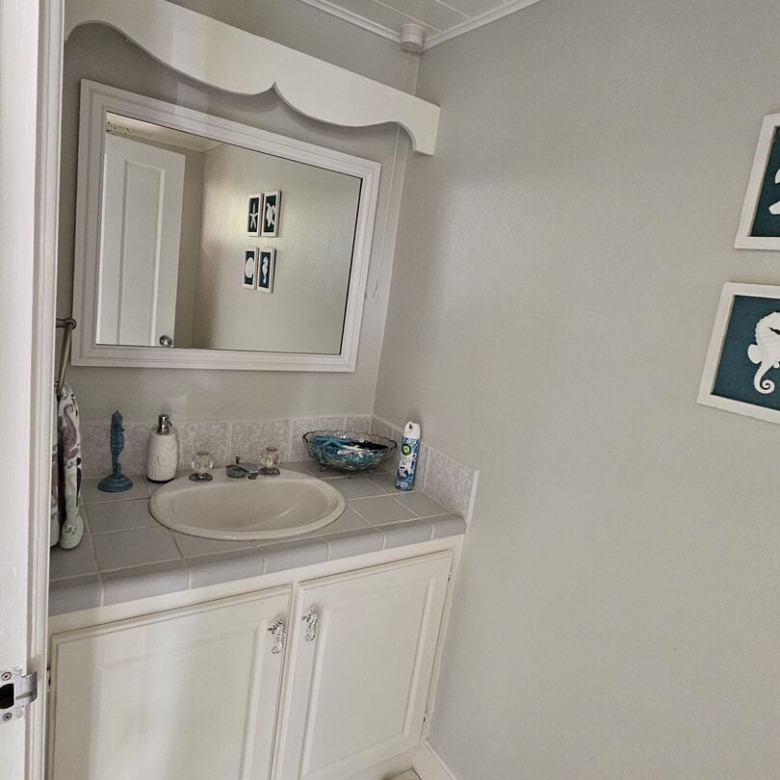 The Anchorage #5 (1 bedroom rate)