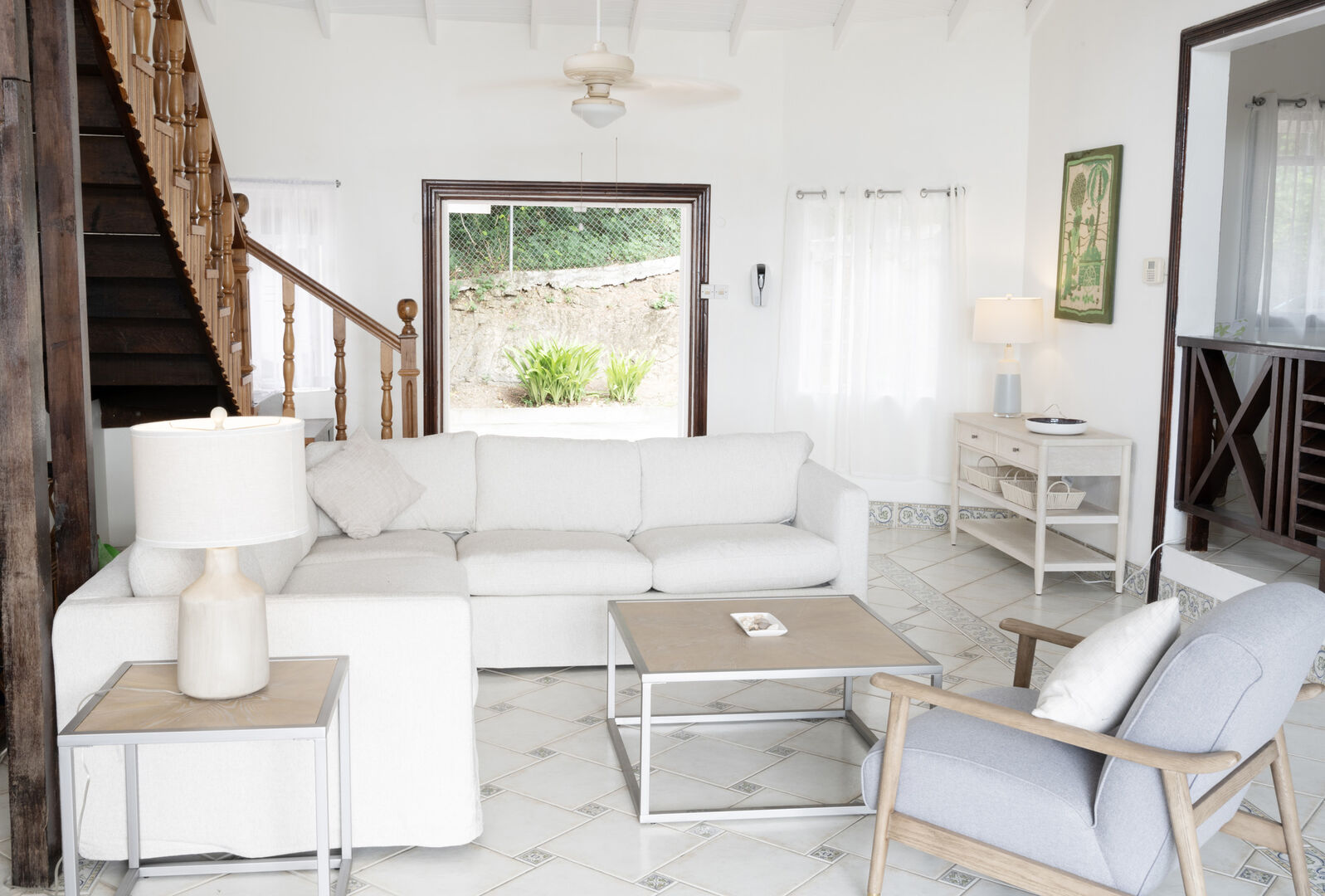The Date House (1 – 2 bedroom rate)