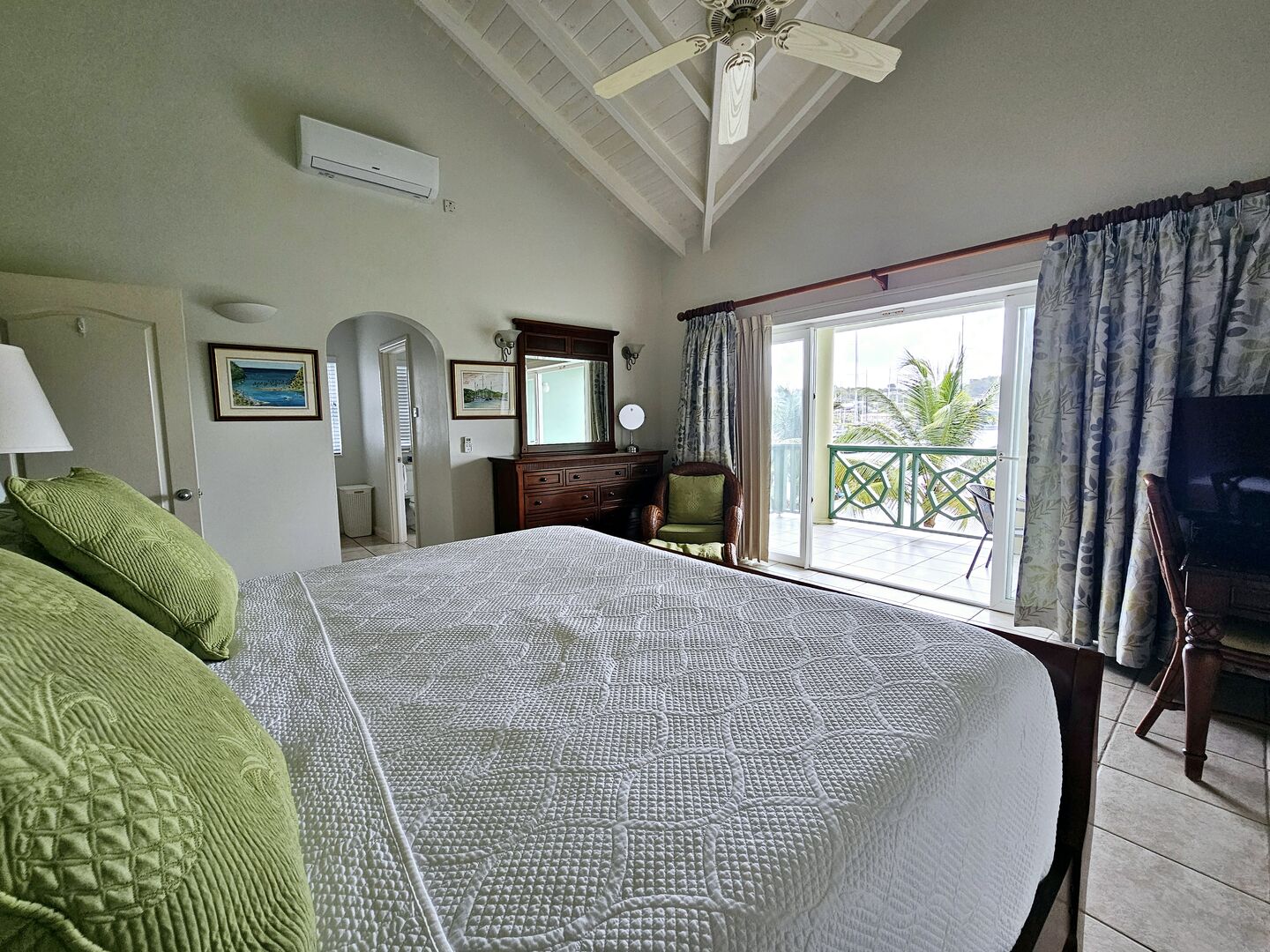 image_162786051 15 Pelican Point # 3 (1-bedroom rate)