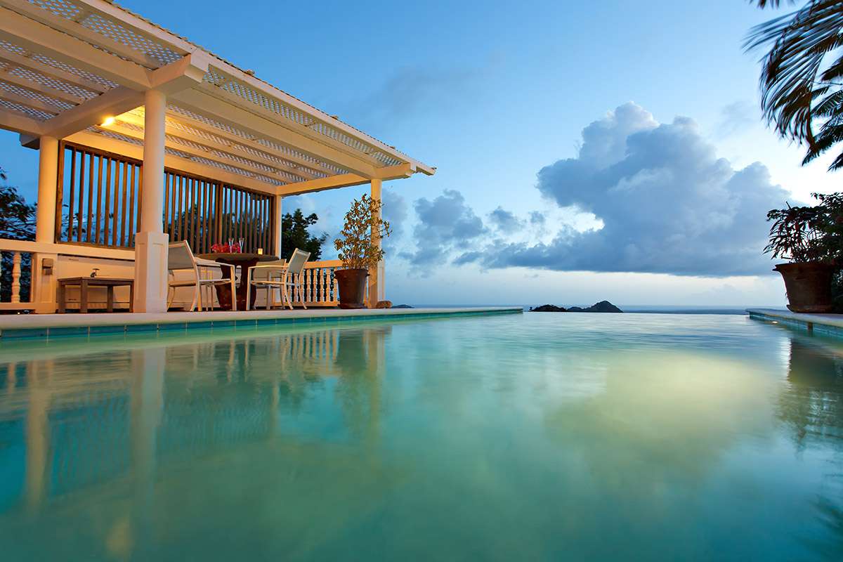19 Luxury 5-Bedroom Villa for Sale in Cap Estate
