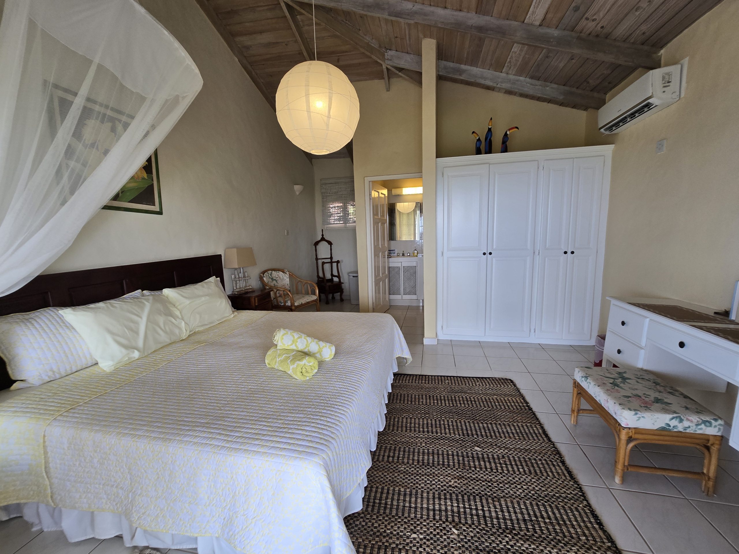 20261014_113635 Luxury 5-Bedroom Villa for Sale in Cap Estate