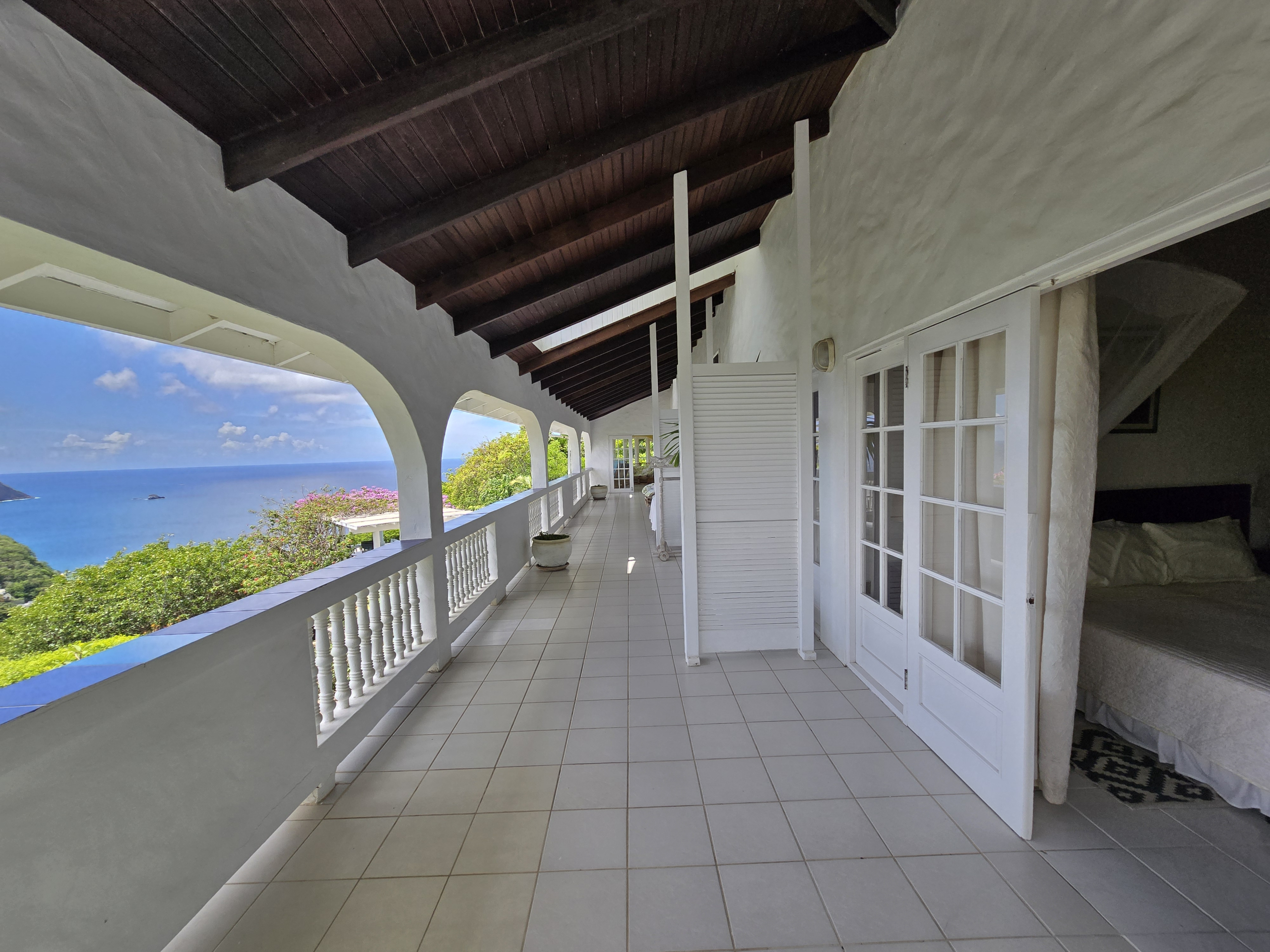 20261014_113643 Luxury 5-Bedroom Villa for Sale in Cap Estate