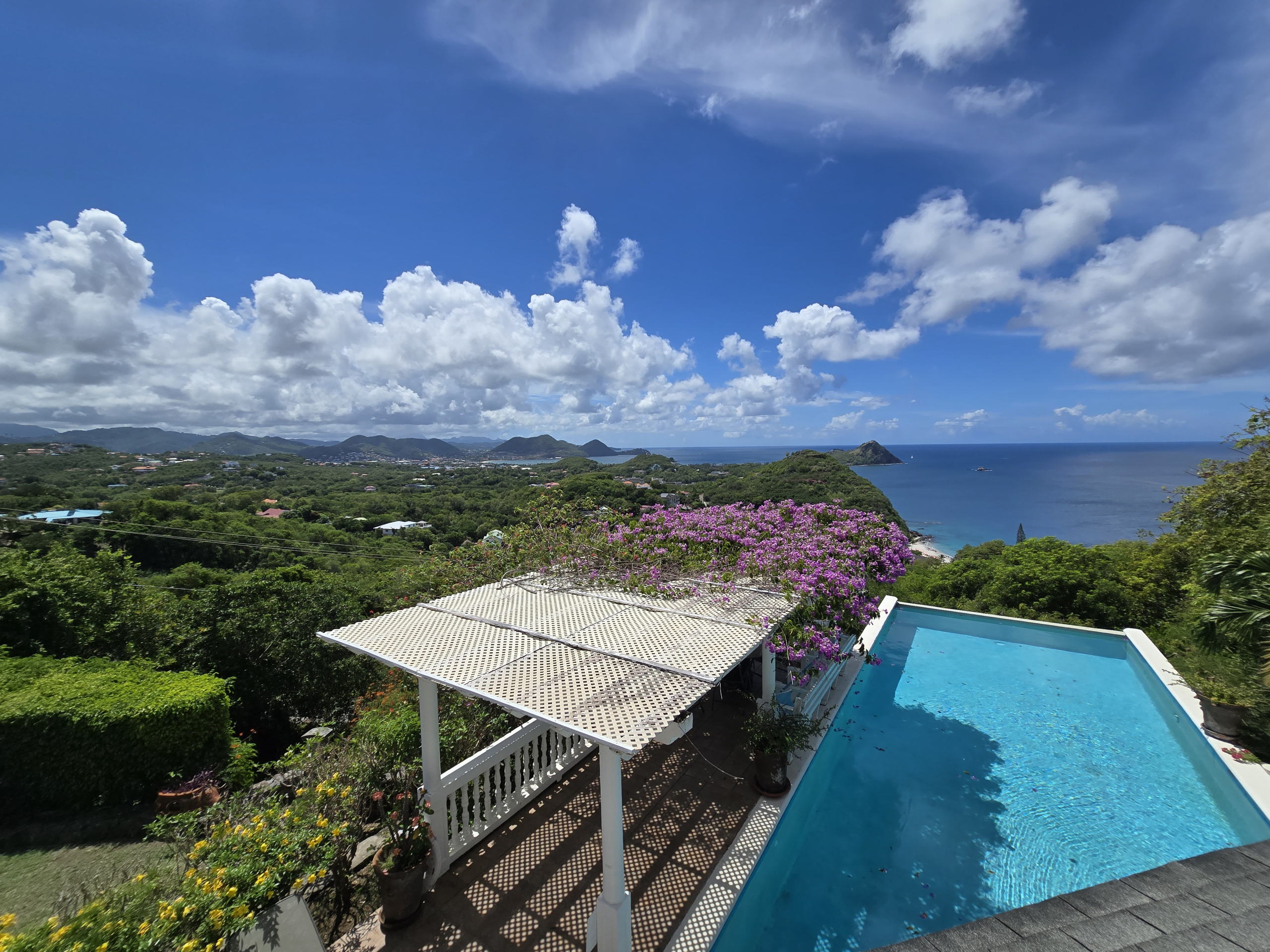 20261014_114100 Luxury 5-Bedroom Villa for Sale in Cap Estate